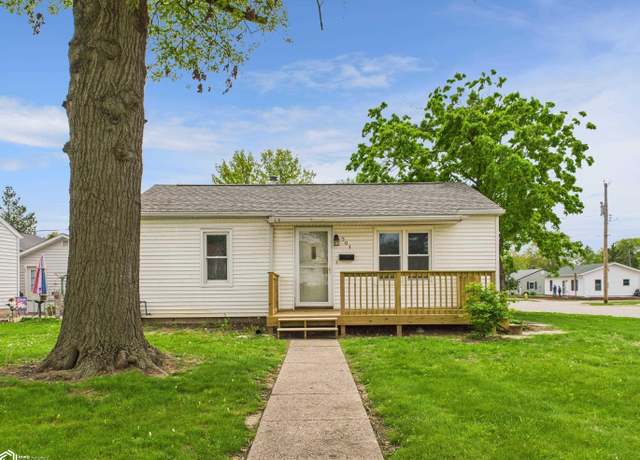 Property at 503 Hawthorne Pl, Keokuk, IA 52632, 2 beds, 1 bath