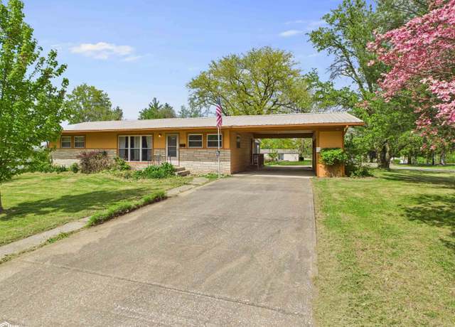 Property at 945 Webster St, Warsaw, IL 62379, 2 beds, 2 baths