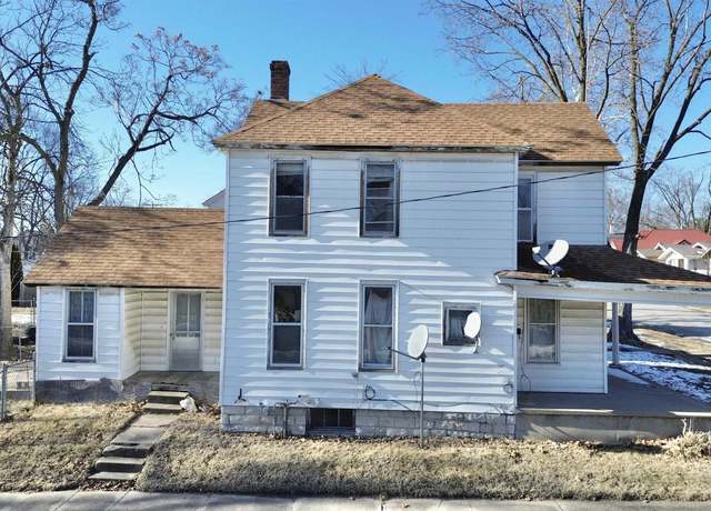 Property at 1000 Franklin St, Keokuk, IA 52632, 2 beds, 1.5 baths