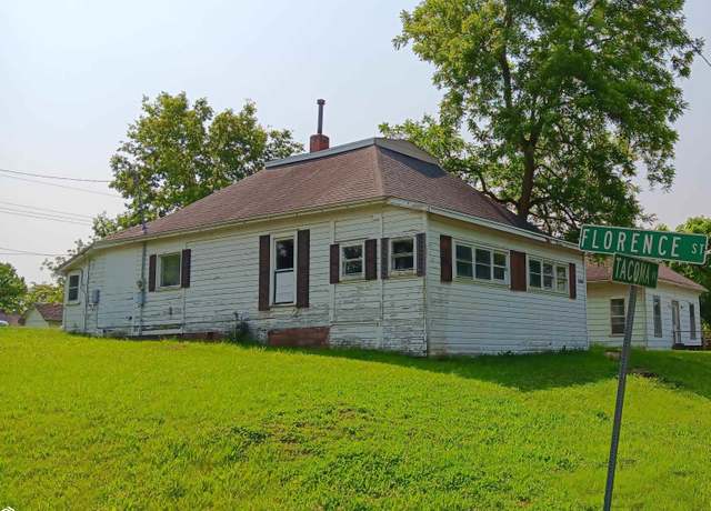 Property at 504 S Tacoma Ave, Ottumwa, IA 52501, 2 beds, 1 bath