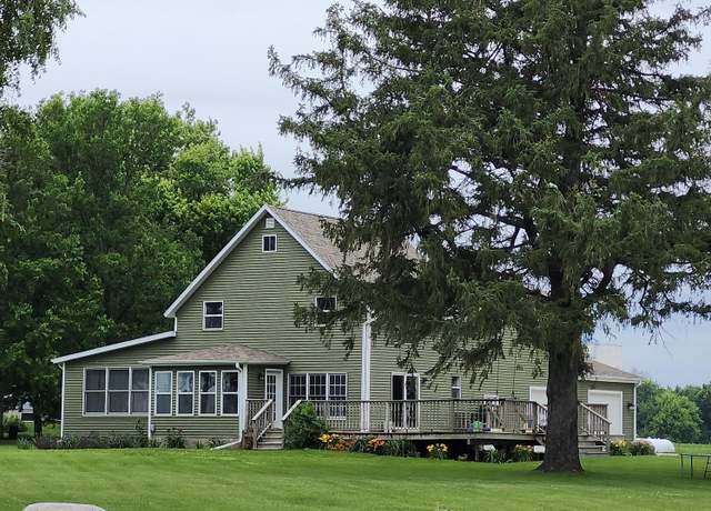 Property at 1827 130th St, Bode, IA 50519, 5 beds, 2 baths