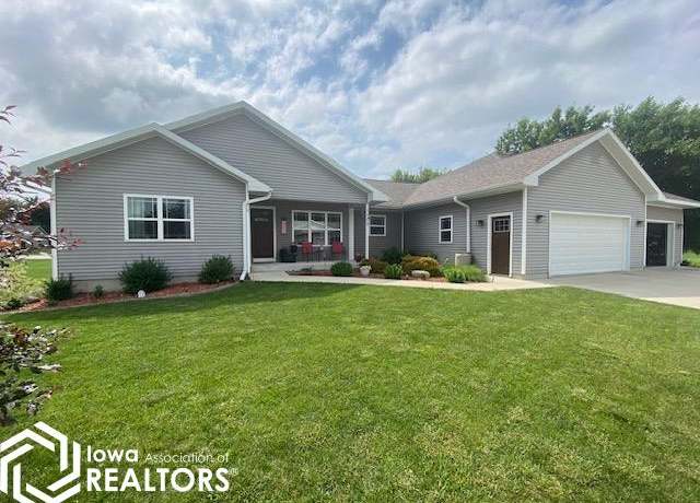 Property at 1509 Rylea Dr, Clear Lake, IA 50428, 4 beds, 3 baths