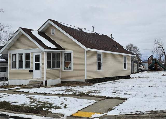 Property at 432 Union St, Marshalltown, IA 50158, 2 beds, 1 bath