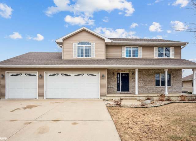 Property at 4124 Orchard Hill Dr, Cedar Falls, IA 50613, 5 beds, 4.5 baths