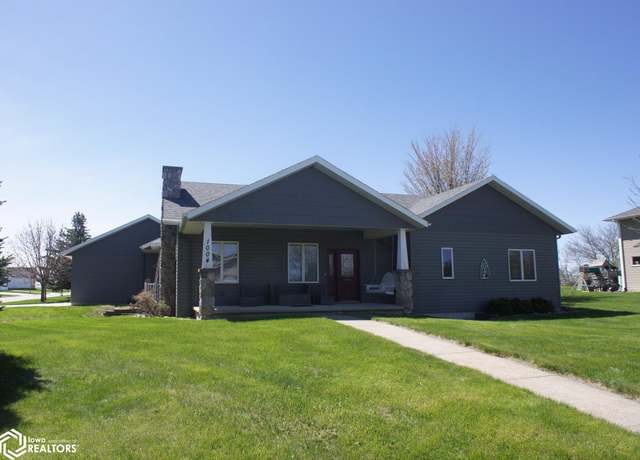 Property at 1004 Fair Meadow Dr, Webster City, IA 50595, 4 beds, 3 baths