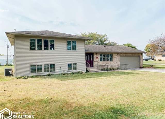 Property at 720 Pershing St, Donnellson, IA 52625, 3 beds, 1 bath