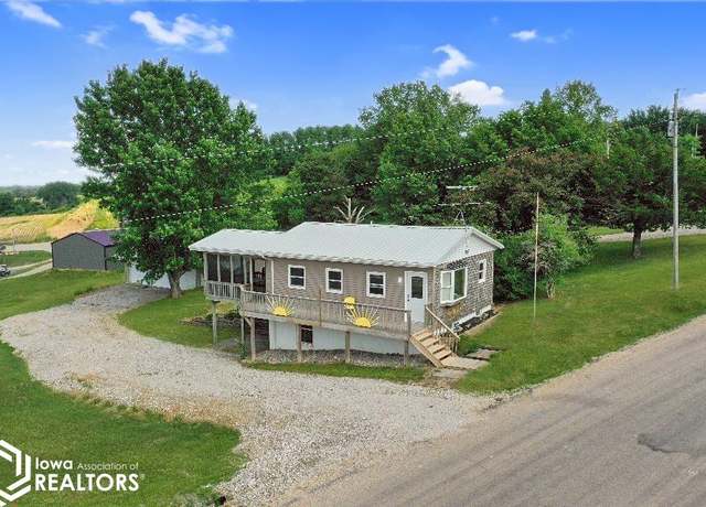 Property at 6043 N Lakeshore Dr, Brooklyn, IA 52211, 2 beds, 1.5 baths