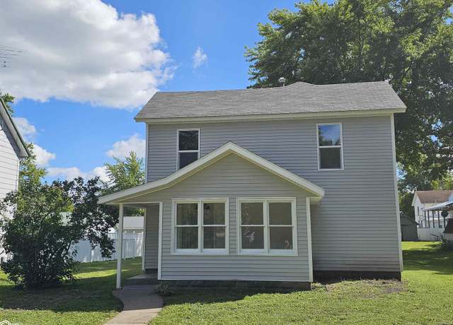 Property at 208 E Pearl St, Winfield, IA 52659, 4 beds, 1 bath