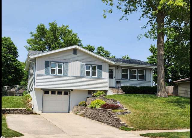 Property at 600 E 18th St, Atlantic, IA 50022, 4 beds, 2 baths