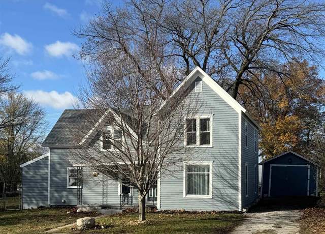 Property at 606 S Pine St, Creston, IA 50801, 4 beds, 1 bath