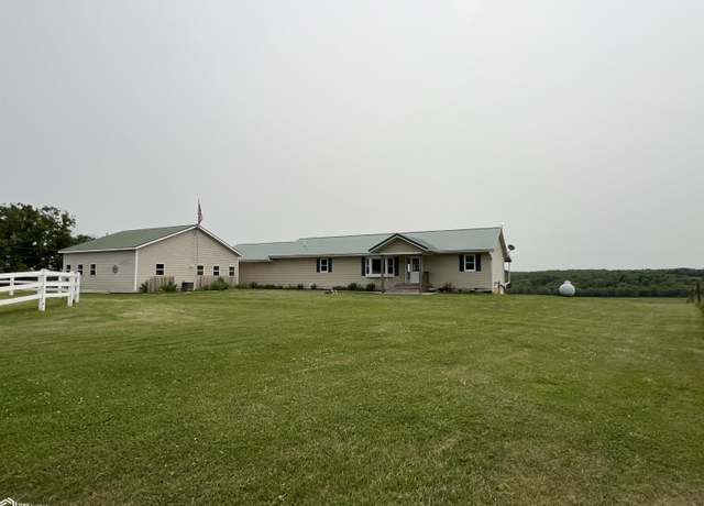 Property at 13990 Copperhead Rd, Ottumwa, IA 52501, 4 beds, 3 baths