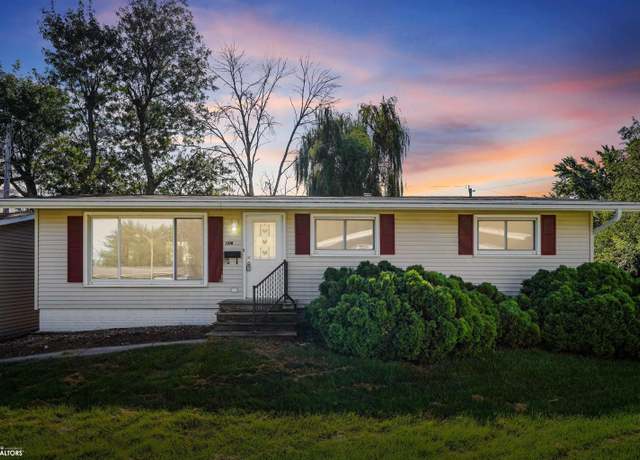 Property at 1108 Steves Ct, Marshalltown, IA 50158, 3 beds, 2 baths