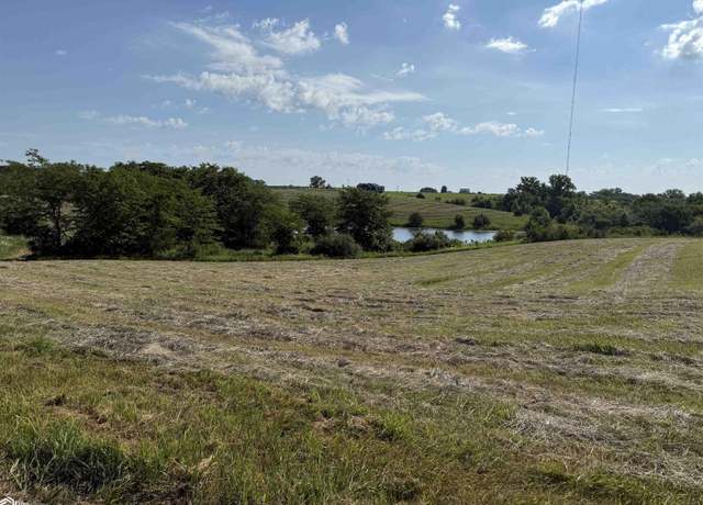 Property at 398 Lake Dr, Melrose, IA 52569