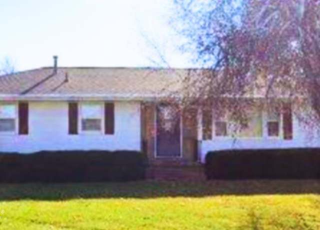Property at 202 College Ave, Le Grand, IA 50142, 3 beds, 1.5 baths