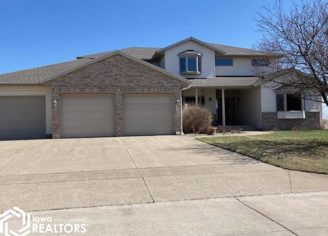 Property at 2340 Skyline Dr, Carroll, IA 51401, 5 beds, 5 baths