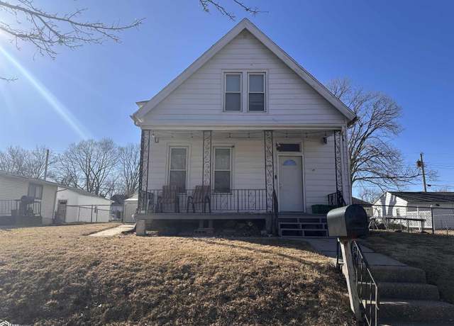 Property at 1605 S Central Ave, Burlington, IA 52601, 4 beds, 1 bath