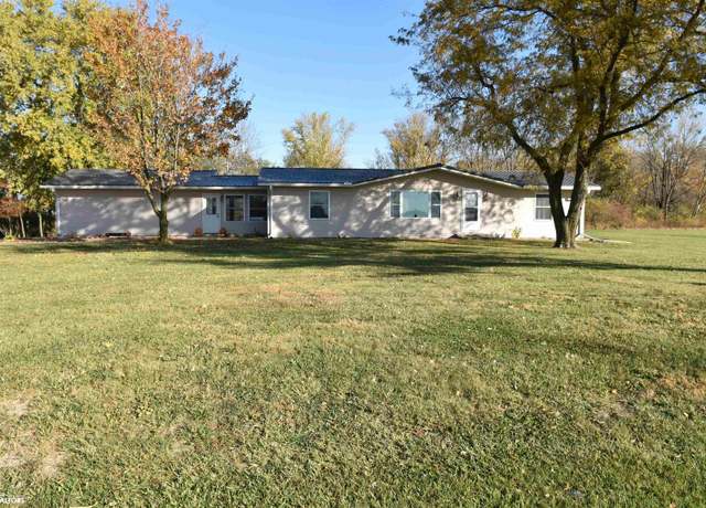 Property at 13232 524th St, Centerville, IA 52544, 3 beds, 2 baths