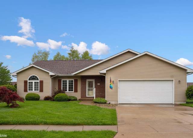 Property at 1527 Winchester Dr Dr, Burlington, IA 52601, 5 beds, 3 baths