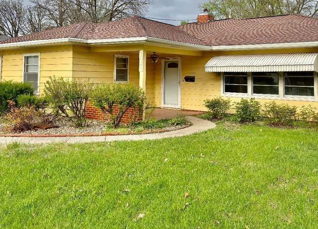 Property at 703 S Elm St, Jefferson, IA 50129, 3 beds, 1 bath