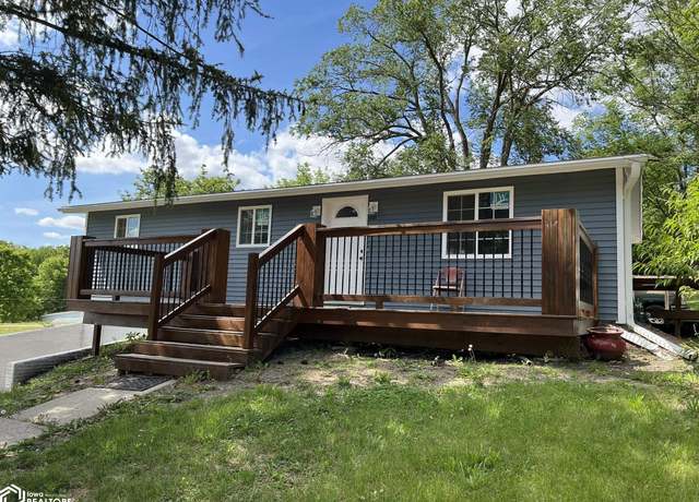 Property at 321 W Clay St, Osceola, IA 50213, 3 beds, 2 baths