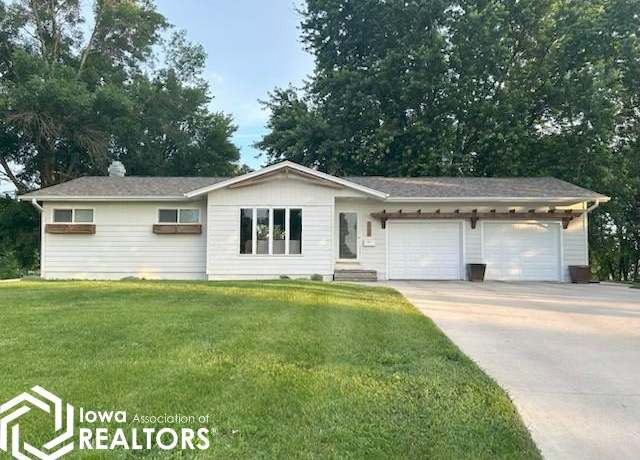 Property at 3202 5th St, Emmetsburg, IA 50536, 4 beds, 2 baths