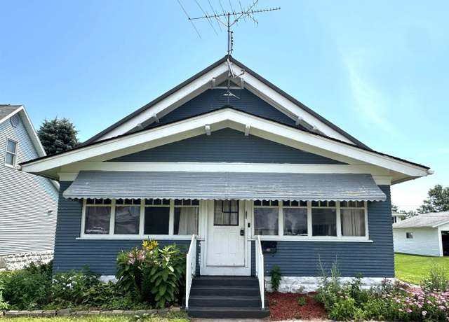 Property at 206 Cedar St, Williams, IA 50271, 3 beds, 2 baths
