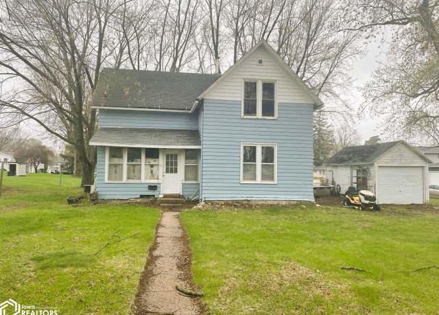 Property at 802 S Lake St, Lake Mills, IA 50450, 3 beds, 1.5 baths