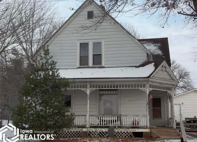 Property at 409 N Pine St N, Creston, IA 50801, 3 beds, 2 baths