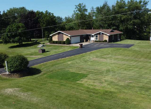 Property at 1667 346th Ave, Wever, IA 52658, 3 beds, 2.5 baths