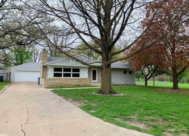 Property at 1125 Mcduffie Dr, Jefferson, IA 50129, 3 beds, 3 baths