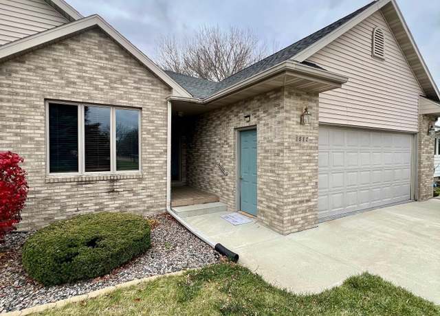 Property at 1512 S Main St, Clarion, IA 50525, 2 beds, 2.5 baths