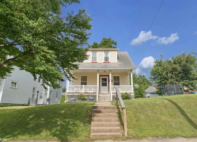 Property at 419 S Marshall St, Burlington, IA 52601, 2 beds, 1 bath