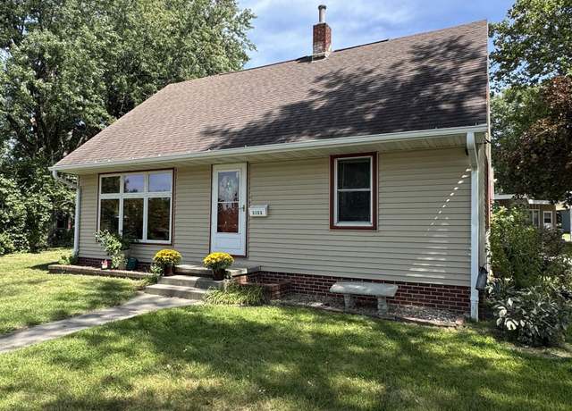 Property at 1011 Crest Dr, Creston, IA 50801, 5 beds, 2 baths