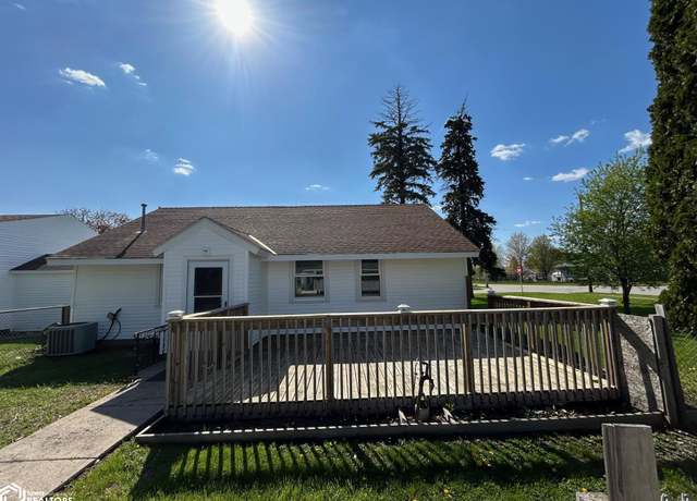 Property at 1423 Ellis Ave, Iowa Falls, IA 50126, 2 beds, 1.5 baths