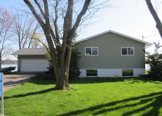 Property at 3024 Koehler Ln, Montrose, IA 52639, 3 beds, 1.5 baths