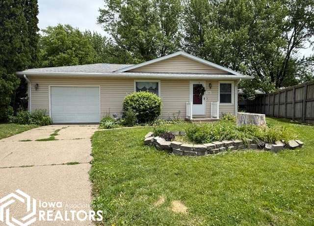 Property at 904 N Hayward Cir, Mount Pleasant, IA 52641, 3 beds, 1 bath