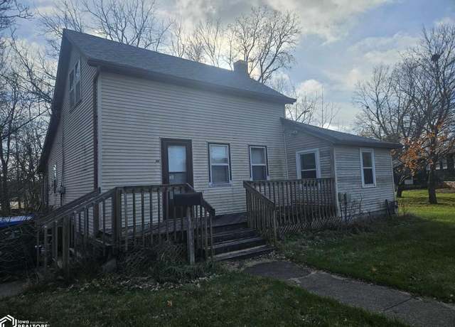 Property at 214 Elm St, Webster City, IA 50595, 3 beds, 1 bath