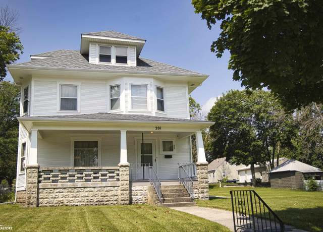 Property at 201 N Hewett Ave, Eagle Grove, IA 50533, 4 beds, 1 bath