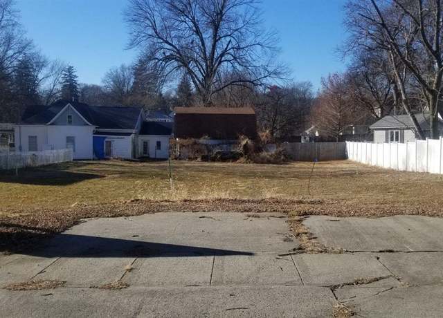 Property at 106 North 18th St E, Clarinda, IA 51632