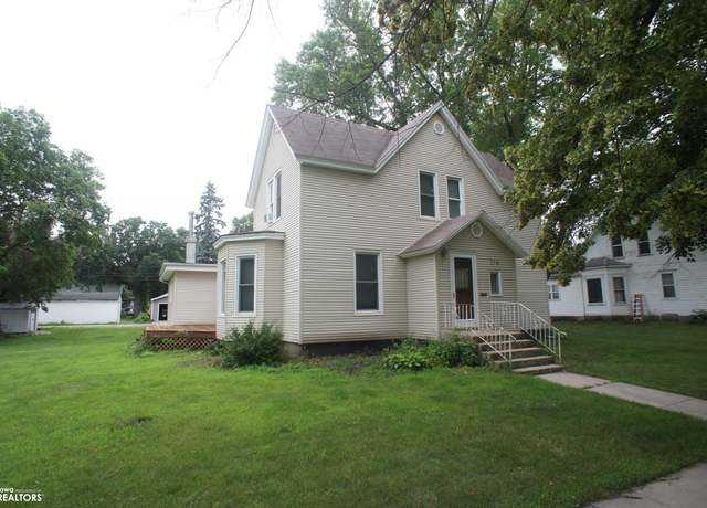 Property at 714 Walnut St, Webster City, IA 50595, 3 beds, 2 baths