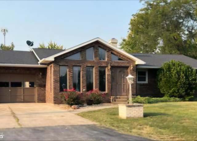 Property at 1641 Laurel, Hamilton, IL 62341, 3 beds, 2.5 baths
