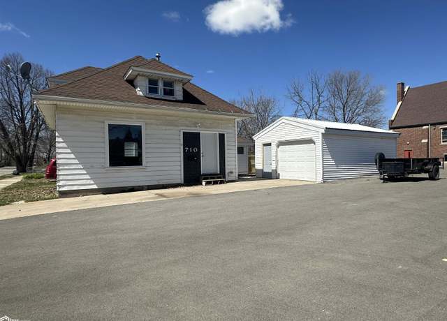 Property at 710 Iowa St, Iowa Falls, IA 50126, 2 beds, 1 bath