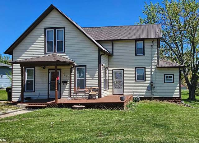 Property at 707 S Fillmore St, Osceola, IA 50213, 3 beds, 2 baths