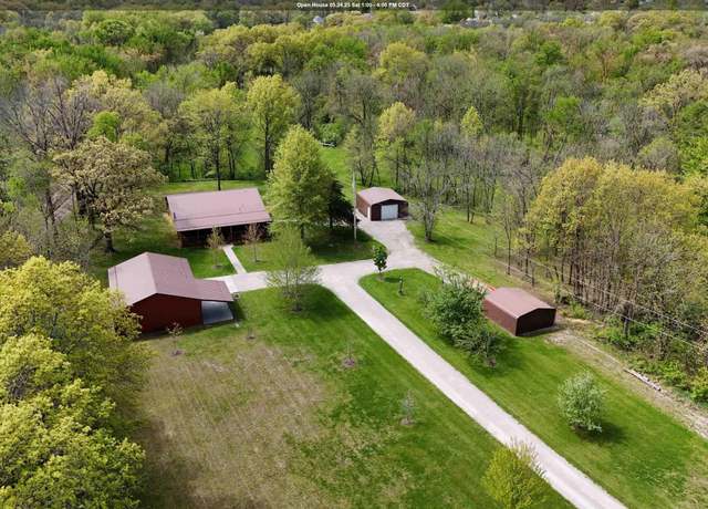 Property at 16500 213th Ave, Centerville, IA 52544, 3 beds, 2 baths