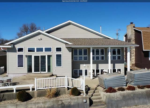 Property at 4641 N Shore Dr, Clear Lake, IA 50428, 3 beds, 2 baths