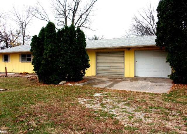Property at 1451 S 12th, Warsaw, IL 62379, 3 beds, 2 baths