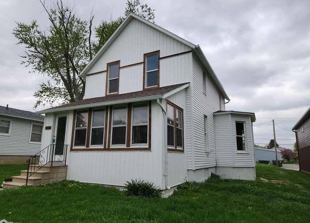 Property at 510 Spring St, Grinnell, IA 50112, 2 beds, 1 bath