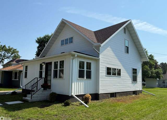 Property at 510 N Main St, Buffalo Center, IA 50424, 3 beds, 2 baths