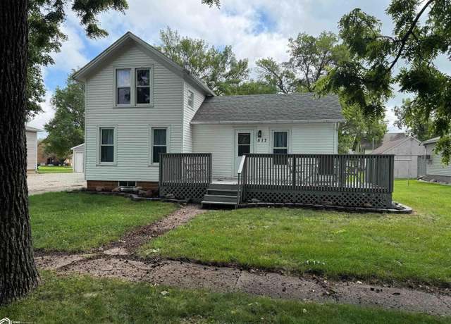 Property at 517 7th St, Whittemore, IA 50598, 3 beds, 1 bath