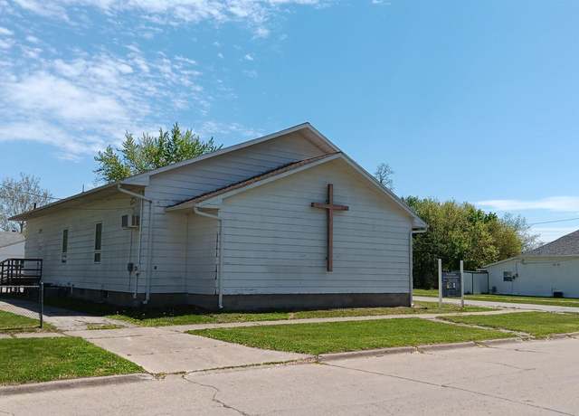 Property at 124 S Moore St, Ottumwa, IA 52501, 3 baths